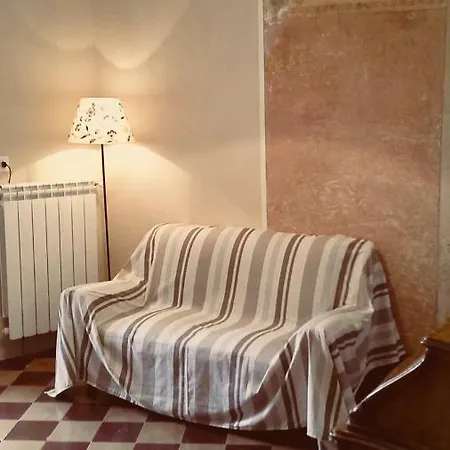 La Casa Di Jesy Holiday home *